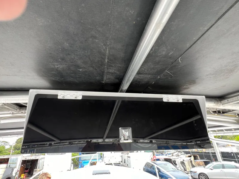 2000 Stuart Angler 32 Center Console/Cutty