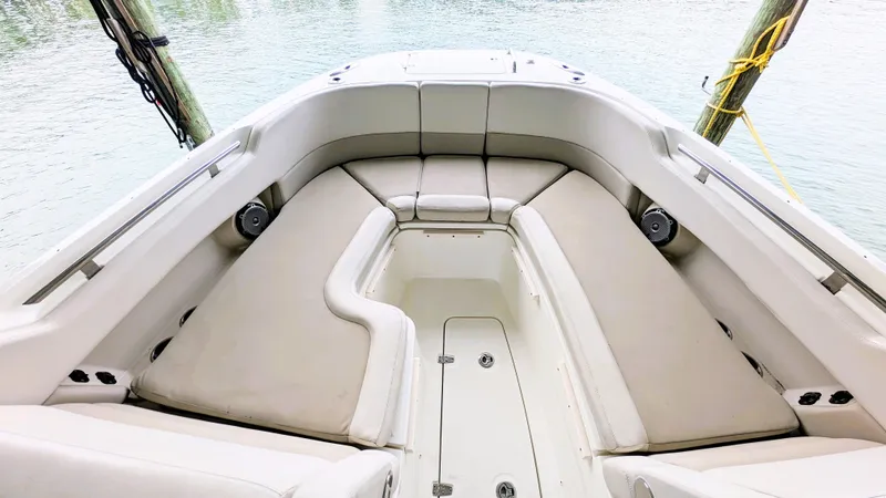 2017 Boston Whaler 320 Vantage