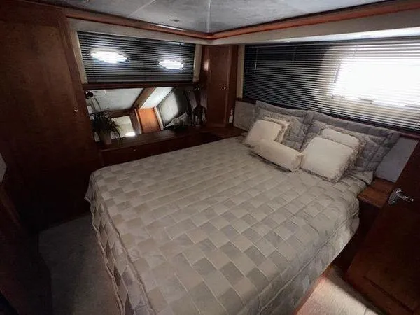 2001 Silverton 453 Motor Yacht