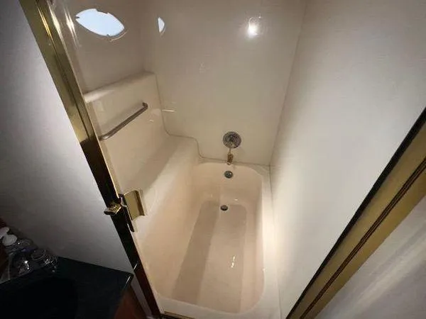 2001 Silverton 453 Motor Yacht