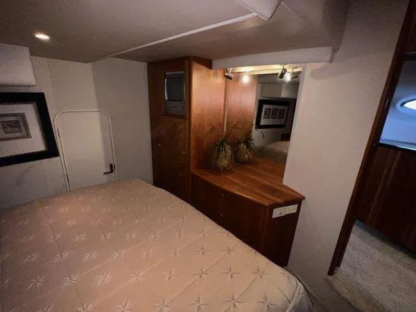 2001 Silverton 453 Motor Yacht