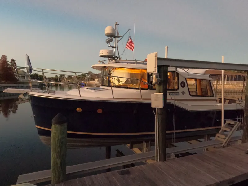 2015 Ranger Tugs R-29 S