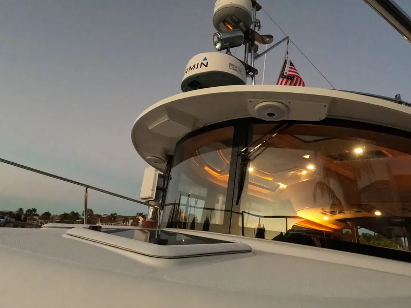 2015 Ranger Tugs R-29 S