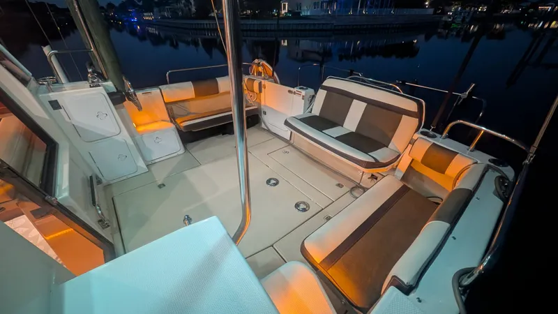 2015 Ranger Tugs R-29 S