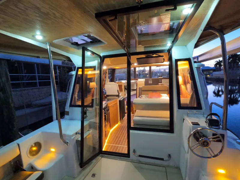 2015 Ranger Tugs R-29 S