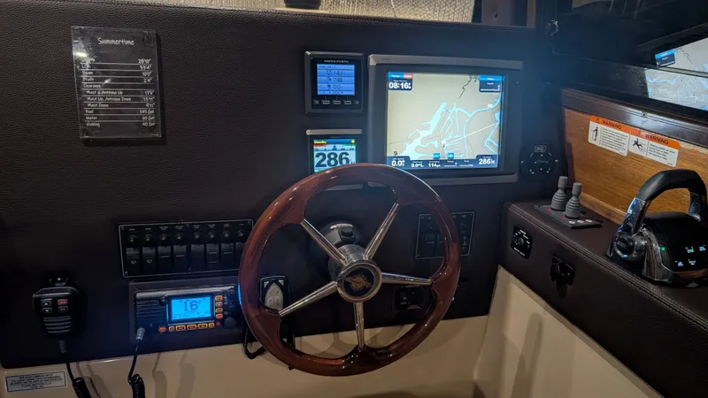 2015 Ranger Tugs R-29 S