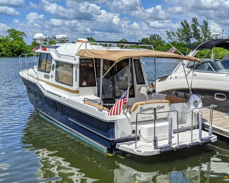 2015 Ranger Tugs R-29 S