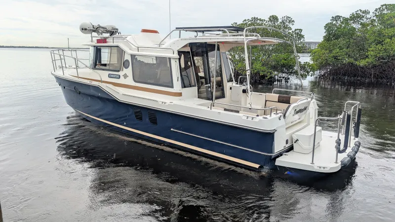 2015 Ranger Tugs R-29 S