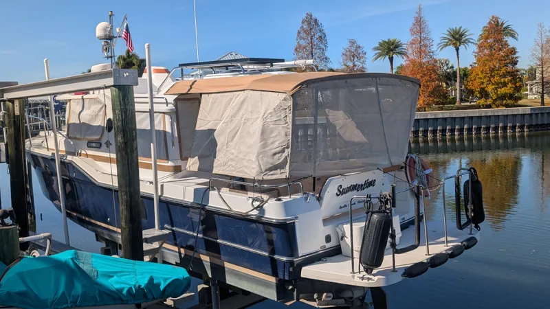 2015 Ranger Tugs R-29 S