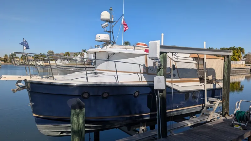 2015 Ranger Tugs R-29 S