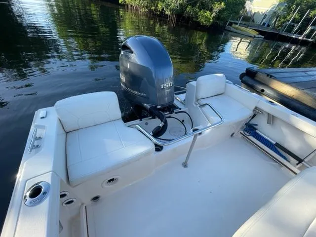 2021 Grady-White Fisherman 180
