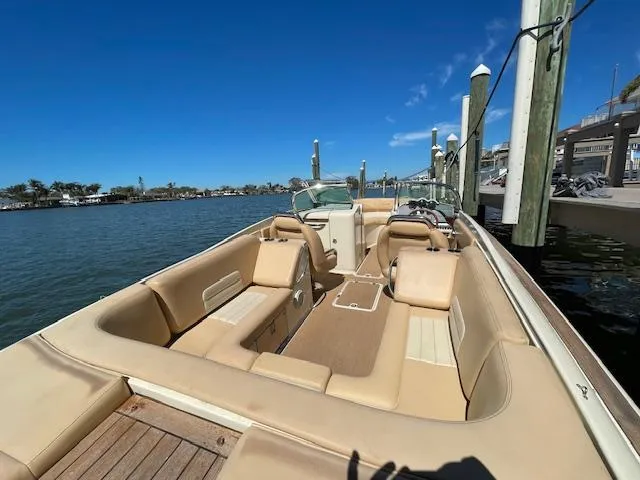 2011 Chris-Craft Launch 25