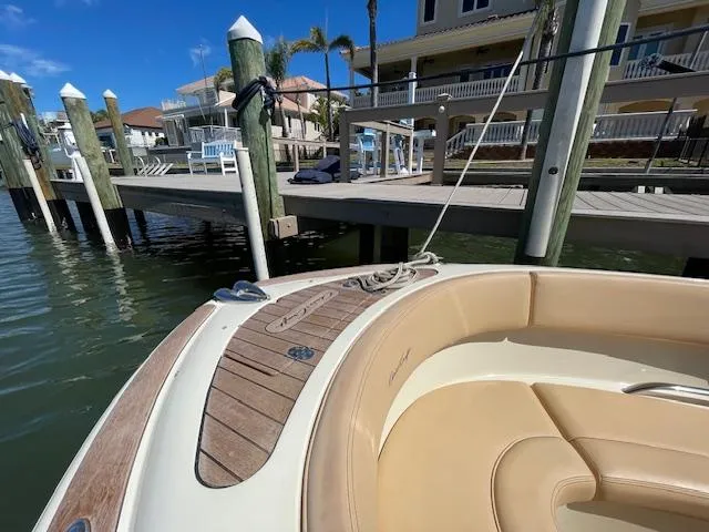2011 Chris-Craft Launch 25
