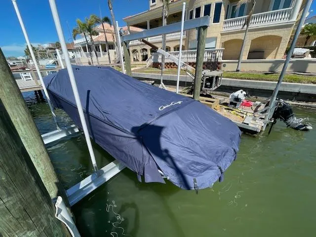 2011 Chris-Craft Launch 25