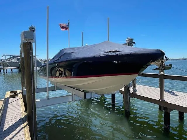 2011 Chris-Craft Launch 25