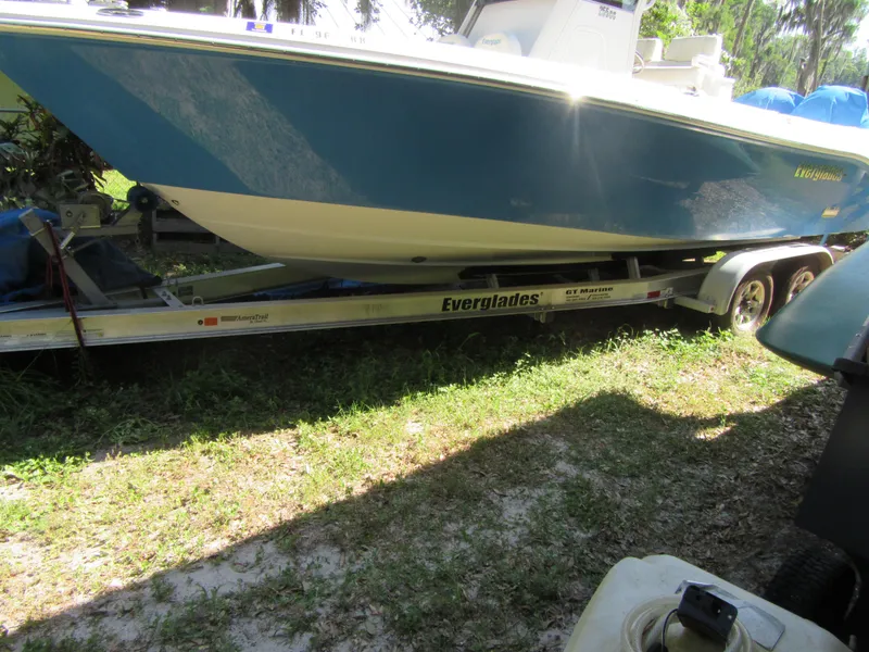 2017 Everglades 255 Center Console boat on trailer in outdoor setting.