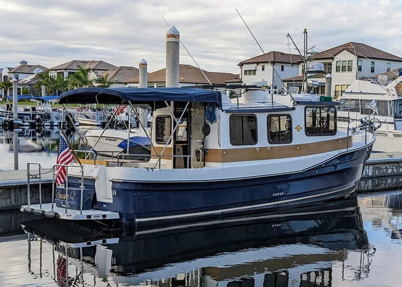 2014 Ranger Tugs R-27