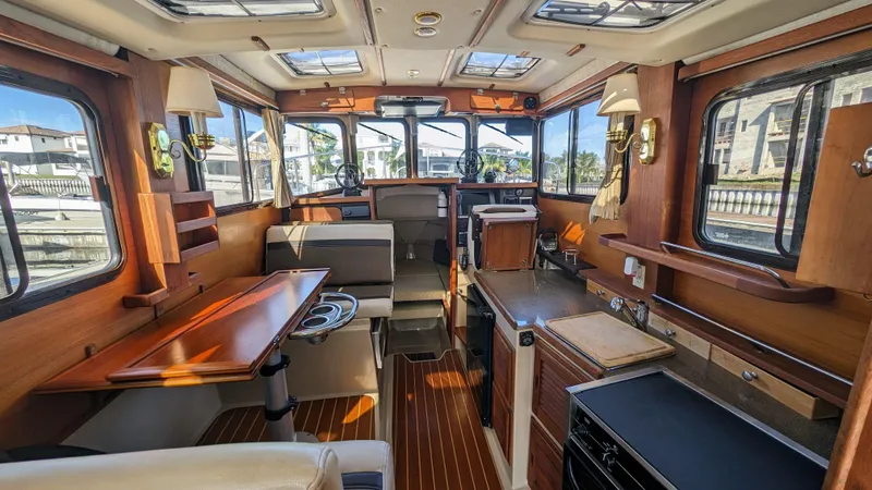 2014 Ranger Tugs R-27