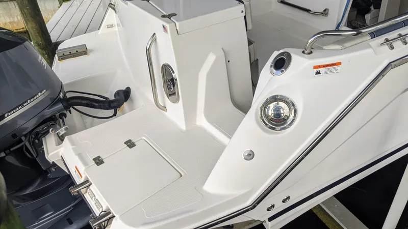 2017 Cutwater C-242 Sport Coupe