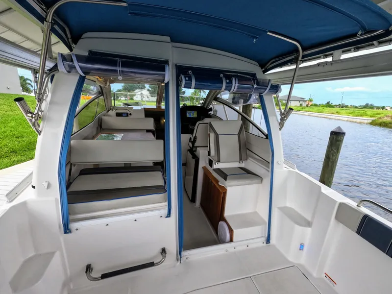 2017 Cutwater C-242 Sport Coupe