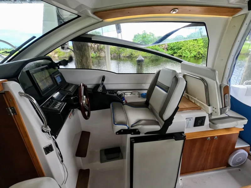2017 Cutwater C-242 Sport Coupe