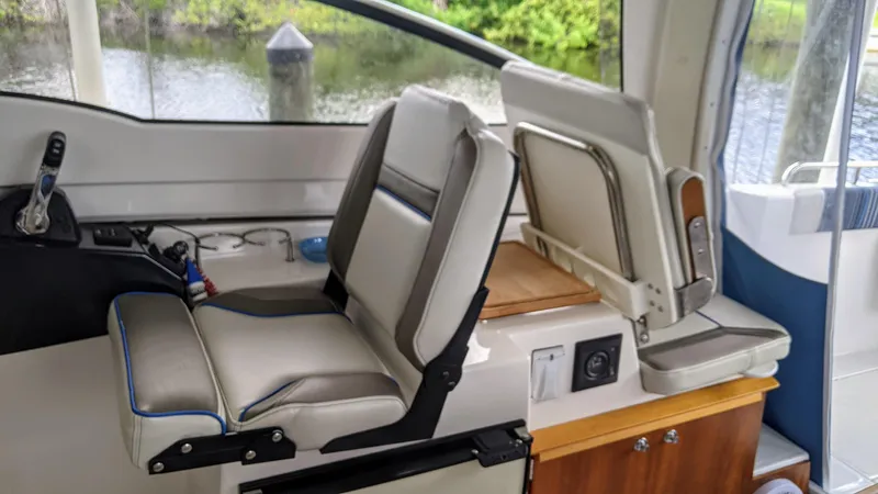 2017 Cutwater C-242 Sport Coupe