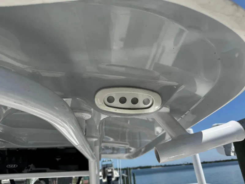 Close-up of 2024 Sea Hunt Gamefish 25 boat deck.