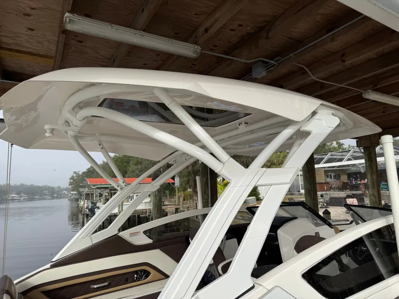 2023 Yamaha Boats 275SDX