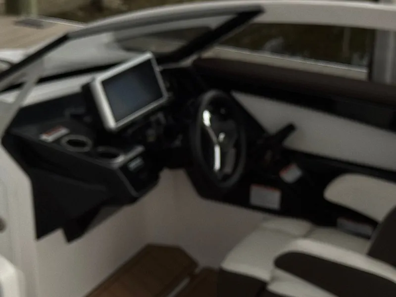 2023 Yamaha Boats 275SDX