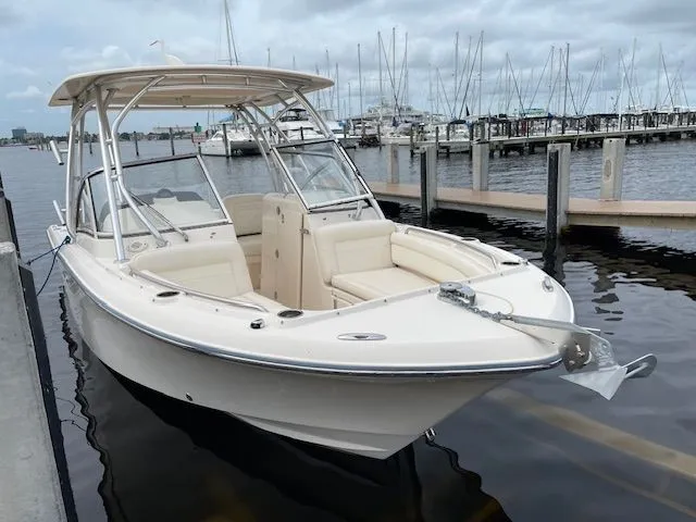 2018 Grady-White Freedom 235