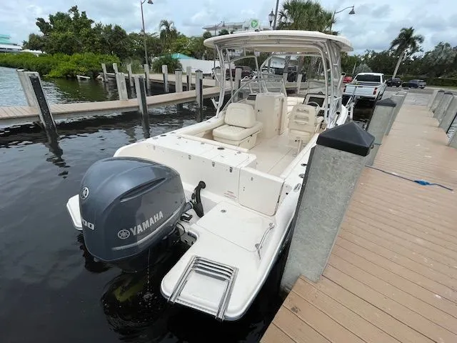 2018 Grady-White Freedom 235