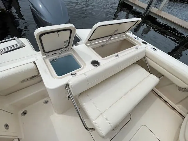 2018 Grady-White Freedom 235