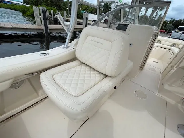 2018 Grady-White Freedom 235