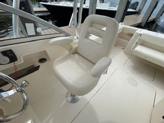2018 Grady-White Freedom 235