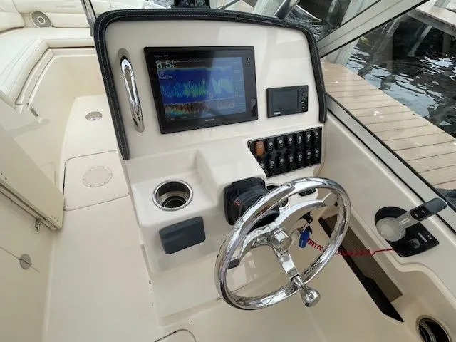 2018 Grady-White Freedom 235