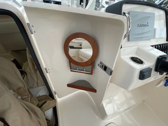 2018 Grady-White Freedom 235