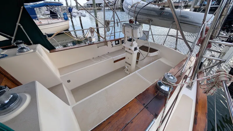 1998 Island Packet 40