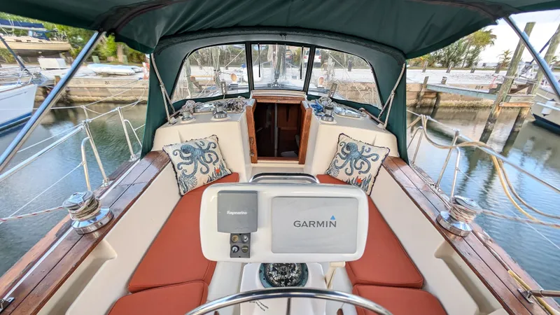 1998 Island Packet 40