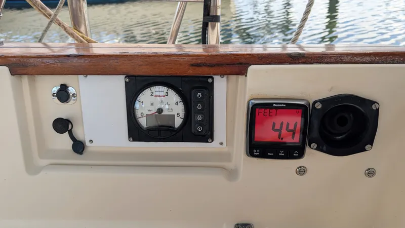 1998 Island Packet 40
