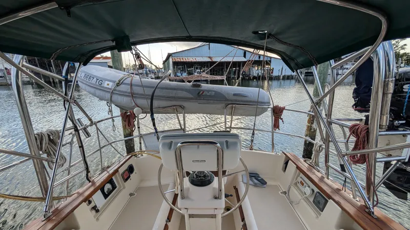 1998 Island Packet 40