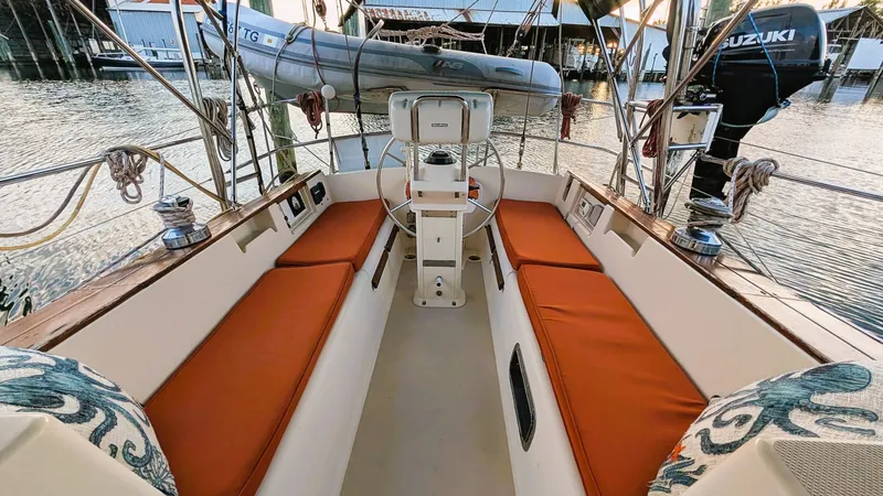 1998 Island Packet 40