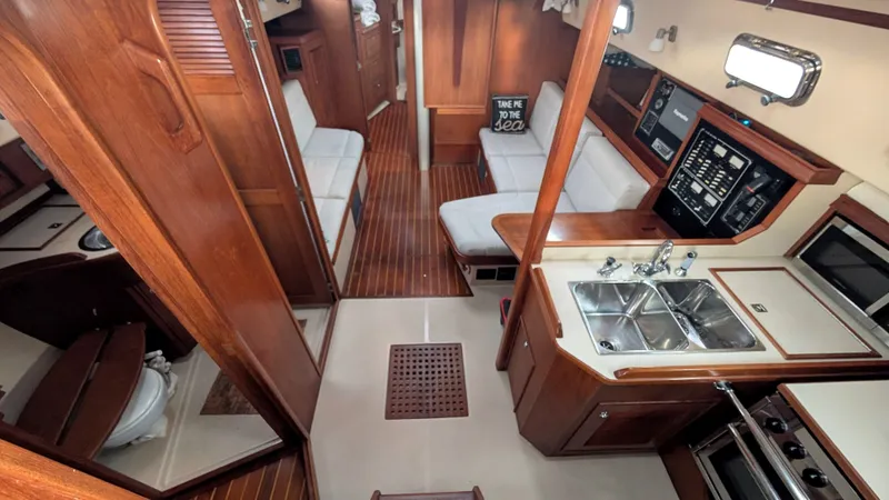 1998 Island Packet 40
