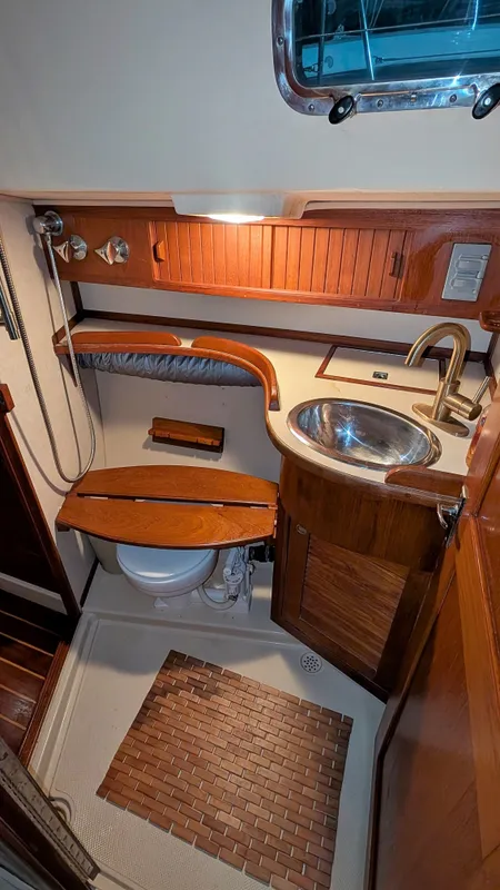 1998 Island Packet 40
