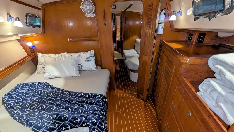 1998 Island Packet 40