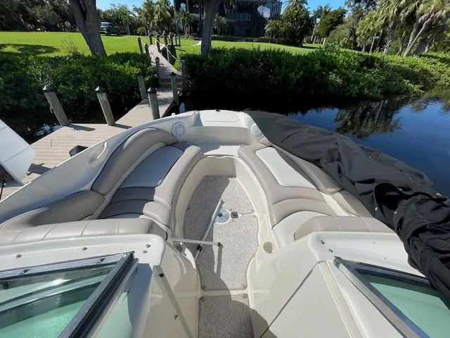 2003 Sea Ray 220 Sundeck
