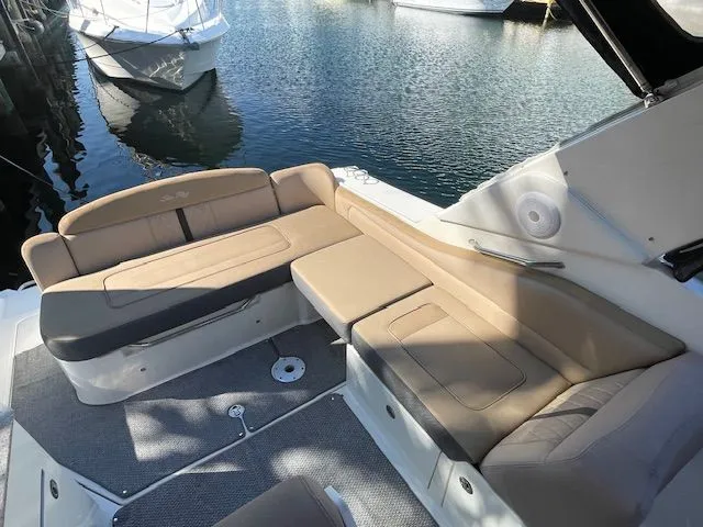 2016 Sea Ray Sundancer 310