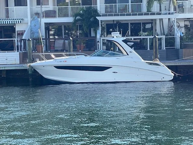 2016 Sea Ray Sundancer 310