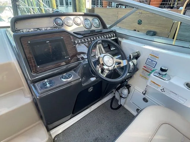 2016 Sea Ray Sundancer 310