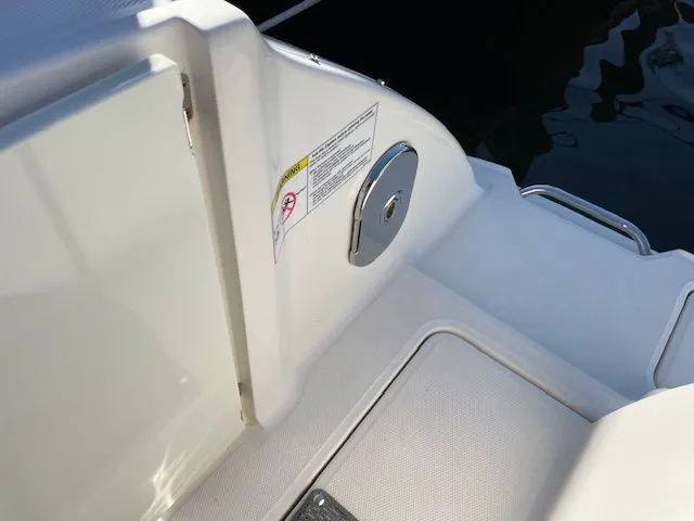 2016 Sea Ray Sundancer 310