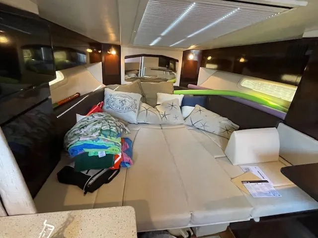 2016 Sea Ray Sundancer 310